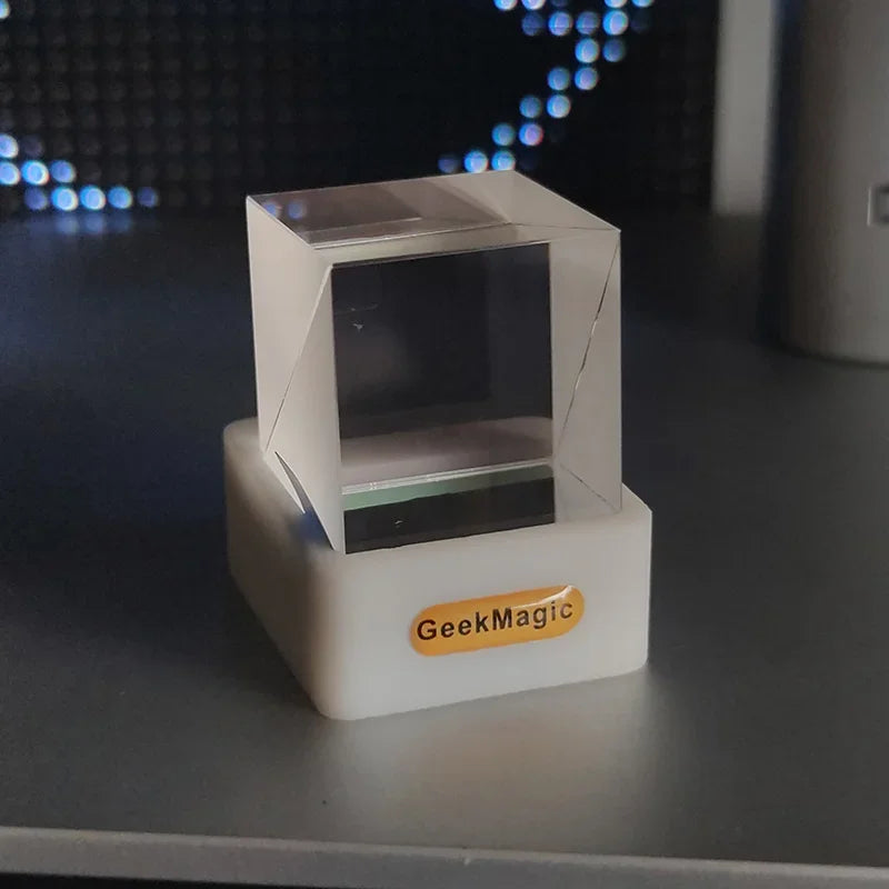 XCube (Holographic Crystal Cube Photo Display)